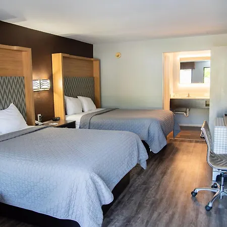 Columbus Inn And Suites
